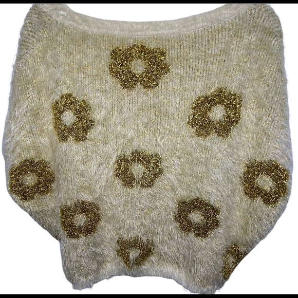 36 Point 5 Women’s Cropped Sweater S Cream Gold Fuzzy Glittery Dolman Sleeves. - Picture 10 of 12